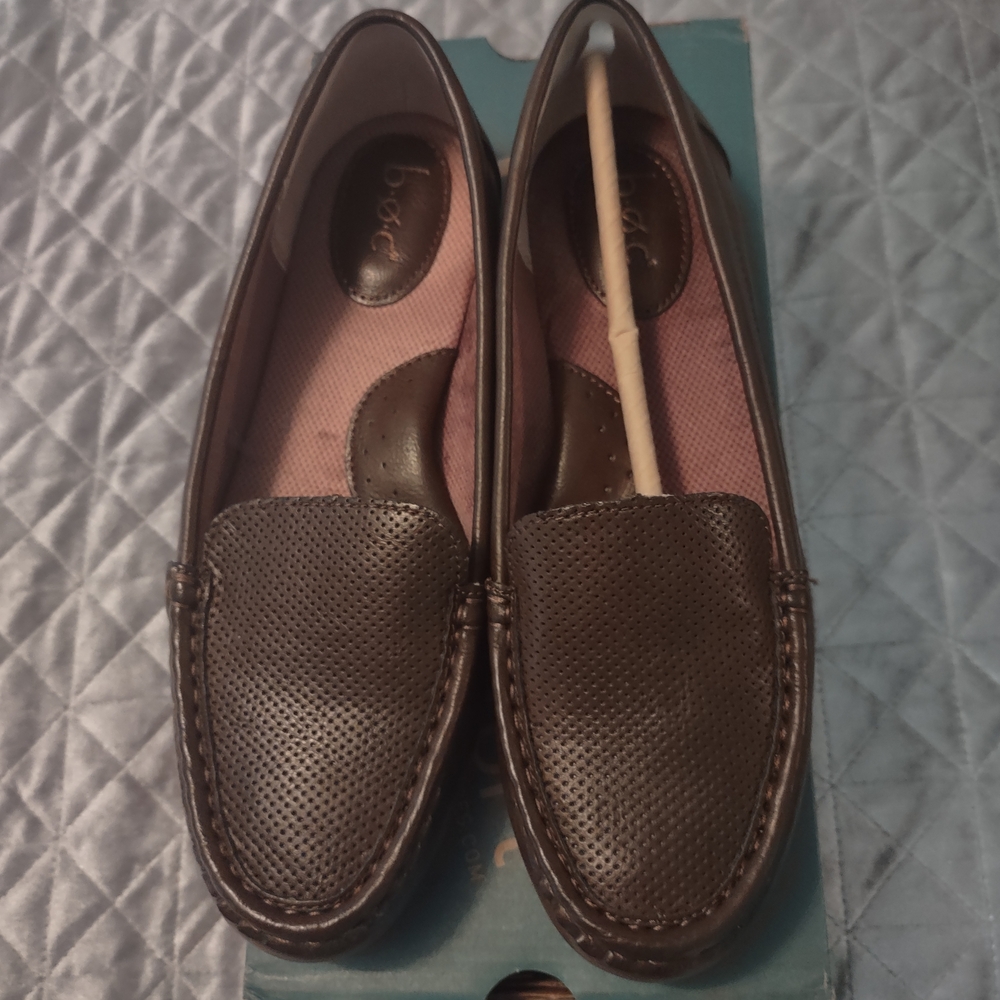 b.o.c. Jana Women's Brown Loafers. Size 8M